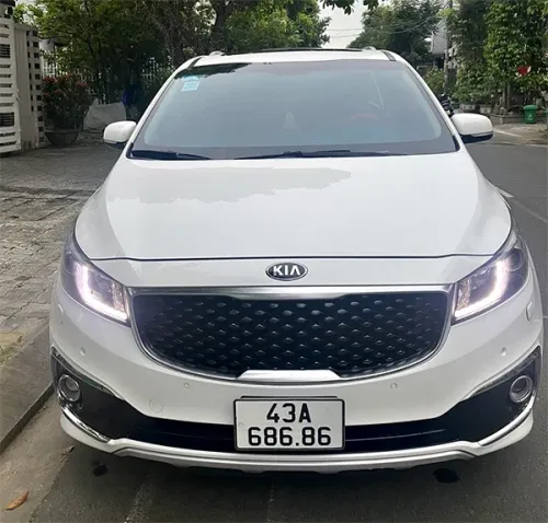 Cho Thuê Xe Kia Grand Sedona 2018