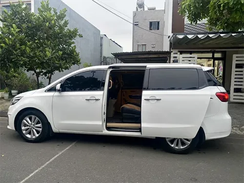 Cho Thuê Xe Kia Grand Sedona 2018