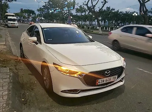 Cho Thuê Xe Mazda 3 Luxury 2021