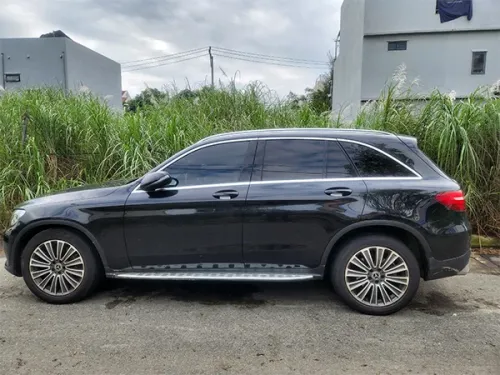 Cho Thuê Xe Mercedes Benz GLC 250 2018