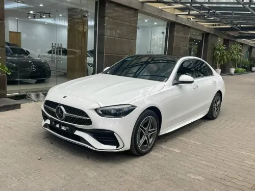 Mercedes C300 AMG 2023 - Trắng