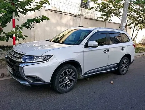 Mitsubishi Outlander 2020